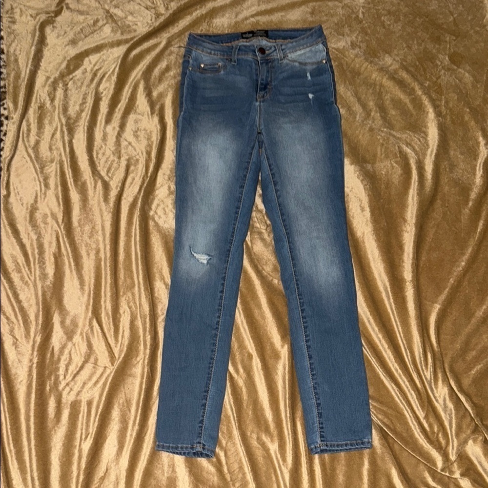 Women’s Permanent Jeans
